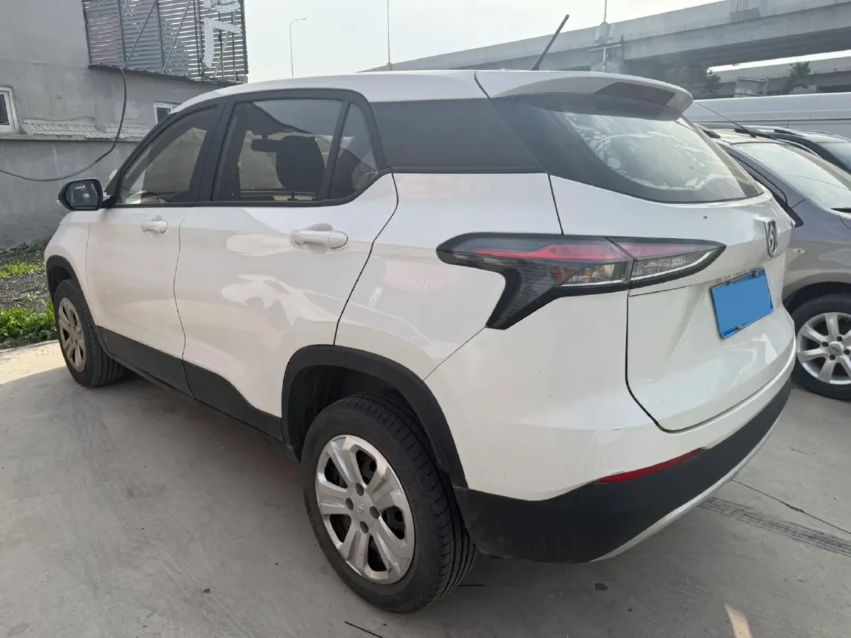 2021 BaoJun 510 1.5L 99HP L4 6MT,autocango,china used car exporter,china ev exporter,chinese used car exporter,chinese used ev exporter