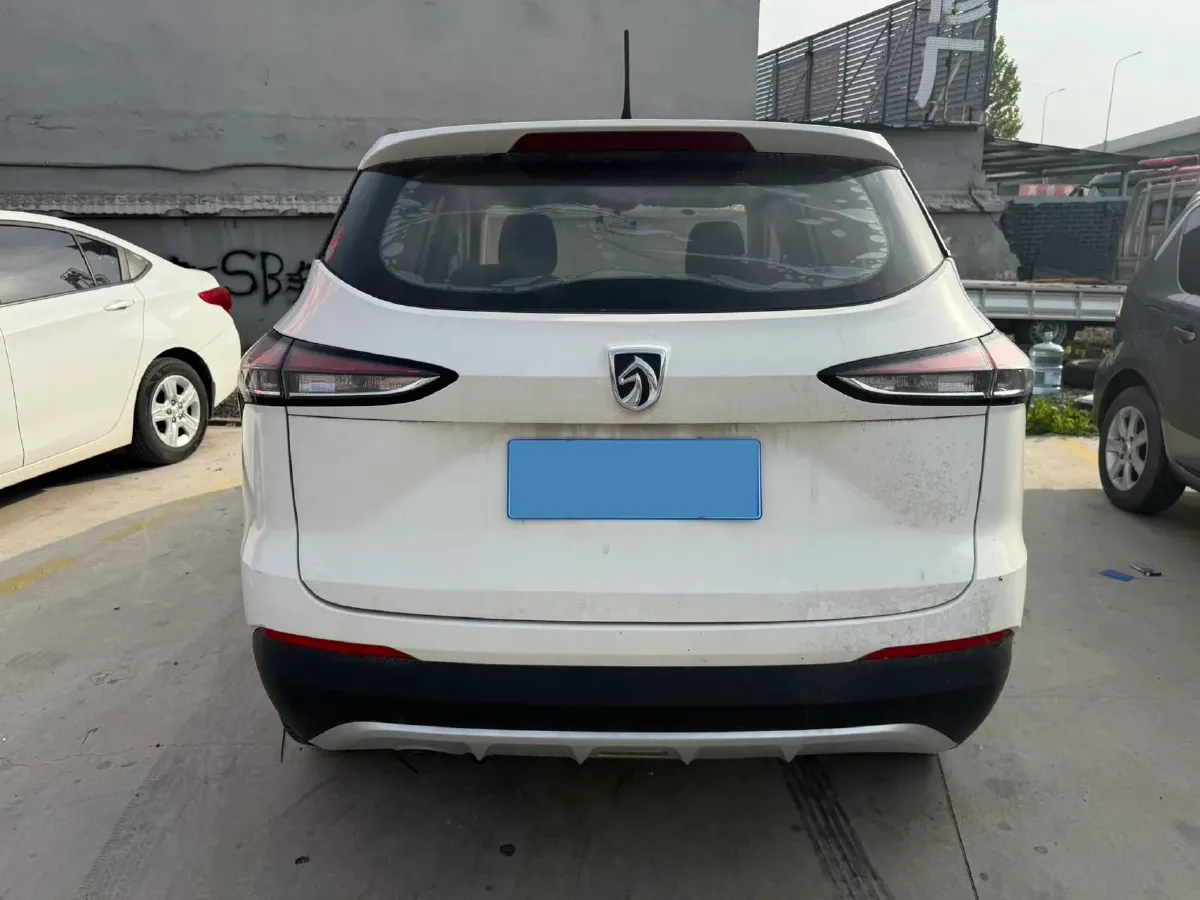 2021 BaoJun 510 1.5L 99HP L4 6MT,autocango,china used car exporter,china ev exporter,chinese used car exporter,chinese used ev exporter