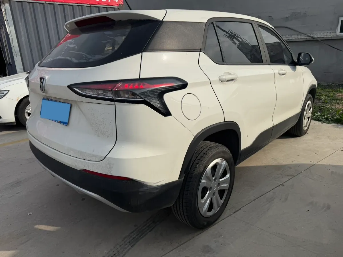 2021 BaoJun 510 1.5L 99HP L4 6MT,autocango,china used car exporter,china ev exporter,chinese used car exporter,chinese used ev exporter