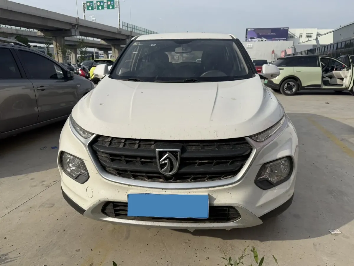 2021 BaoJun 510 1.5L 99HP L4 6MT,autocango,china used car exporter,china ev exporter,chinese used car exporter,chinese used ev exporter