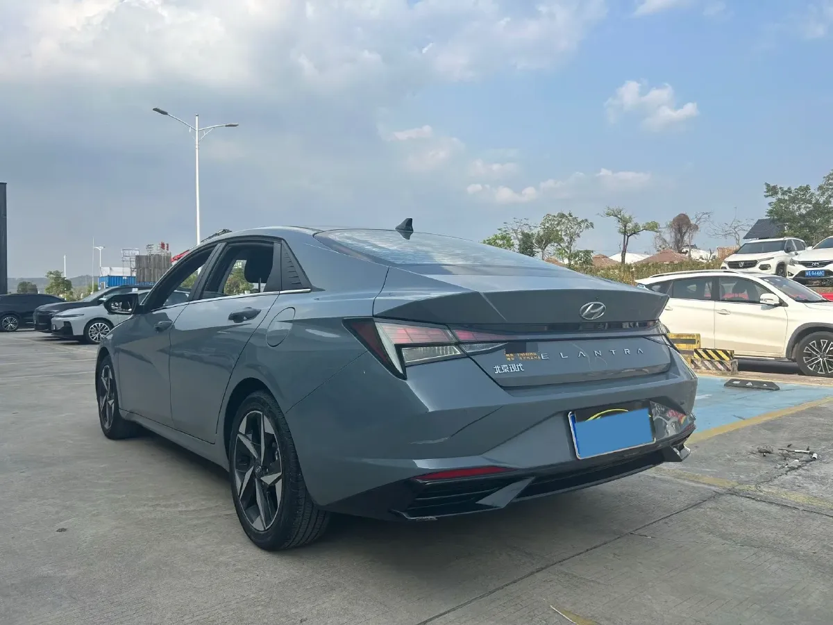 2021 Hyundai Elantra 1.5L 115HP L4 CVT,autocango,china used car exporter,china ev exporter,chinese used car exporter,chinese used ev exporter