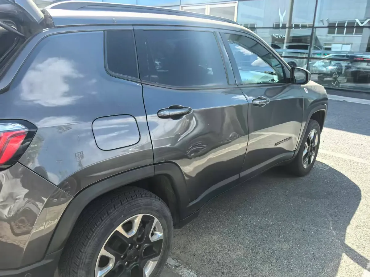 2017 Jeep Compass 2.4L 175HP L4 9AT,autocango,china used car exporter,china ev exporter,chinese used car exporter,chinese used ev exporter