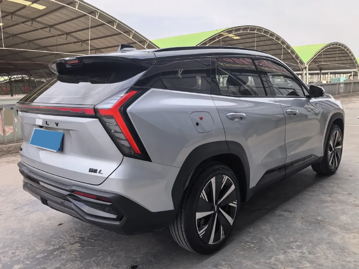 2023 Geely StarRay 1.5T 181HP L4 7DCT,autocango,china used car exporter,china ev exporter,chinese used car exporter,chinese used ev exporter