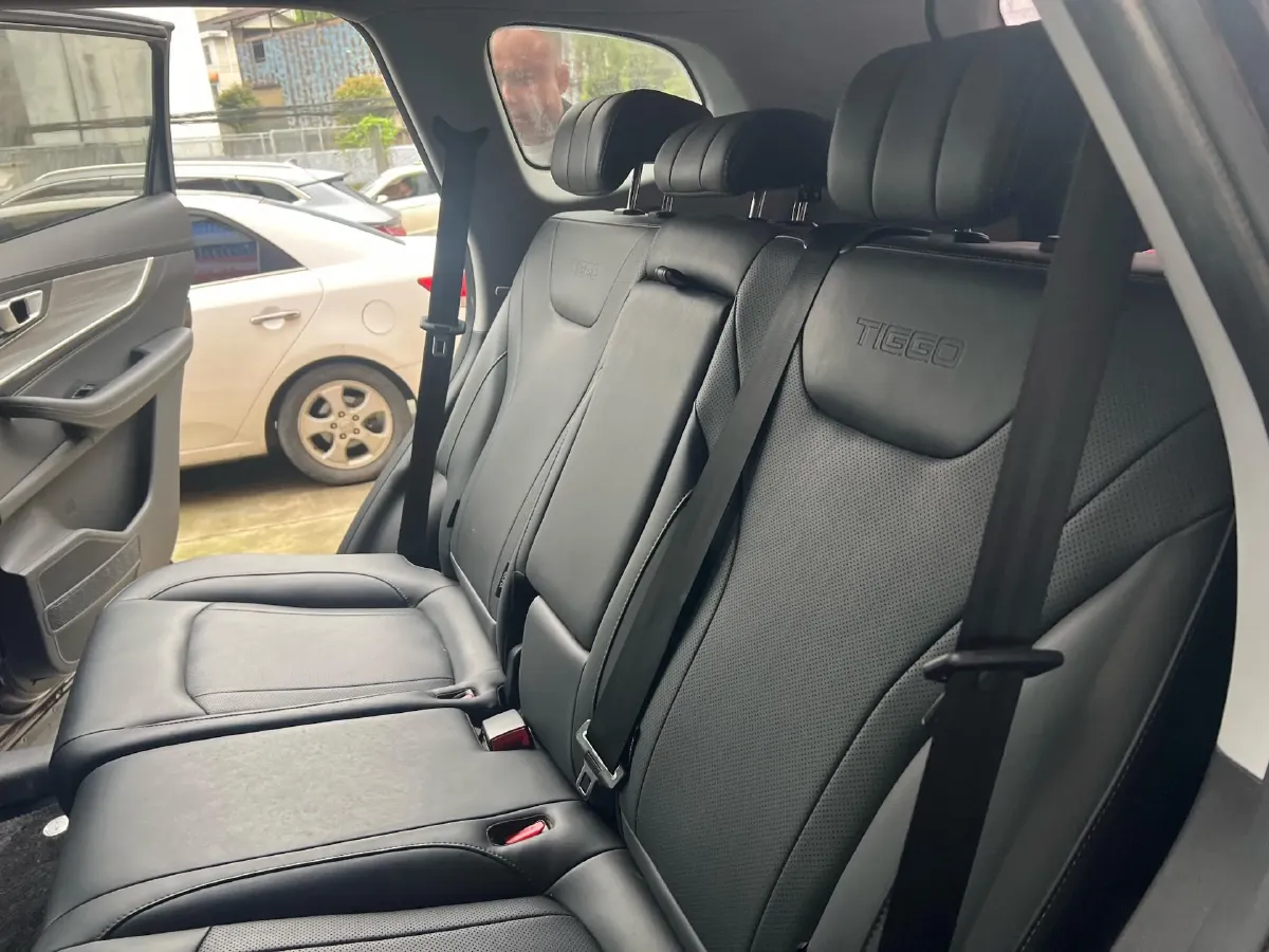 2021 Chery Tiggo 8 Plus 1.6T 197HP L4 7DCT,autocango,china used car exporter,china ev exporter,chinese used car exporter,chinese used ev exporter