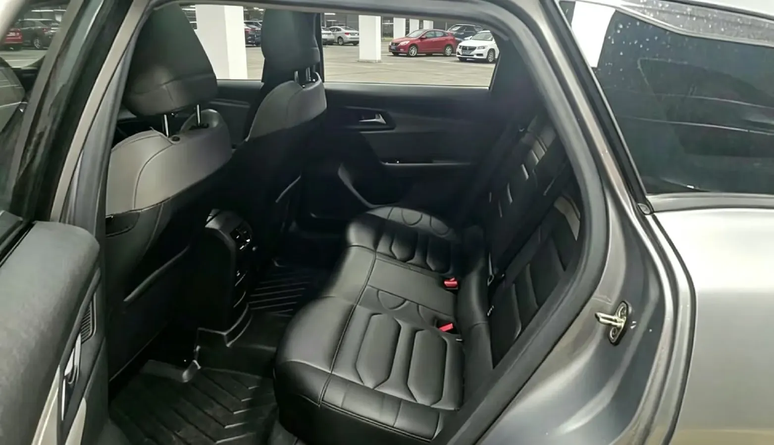 2021 Citroen C5 X 1.6T 175HP L4 8AT,autocango,china used car exporter,china ev exporter,chinese used car exporter,chinese used ev exporter