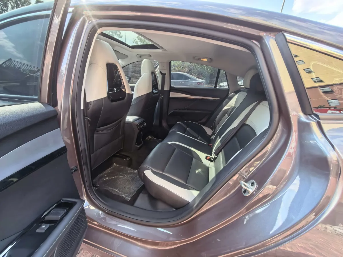 2021 MG 5 1.5T 173HP L4 7DCT,autocango,china used car exporter,china ev exporter,chinese used car exporter,chinese used ev exporter