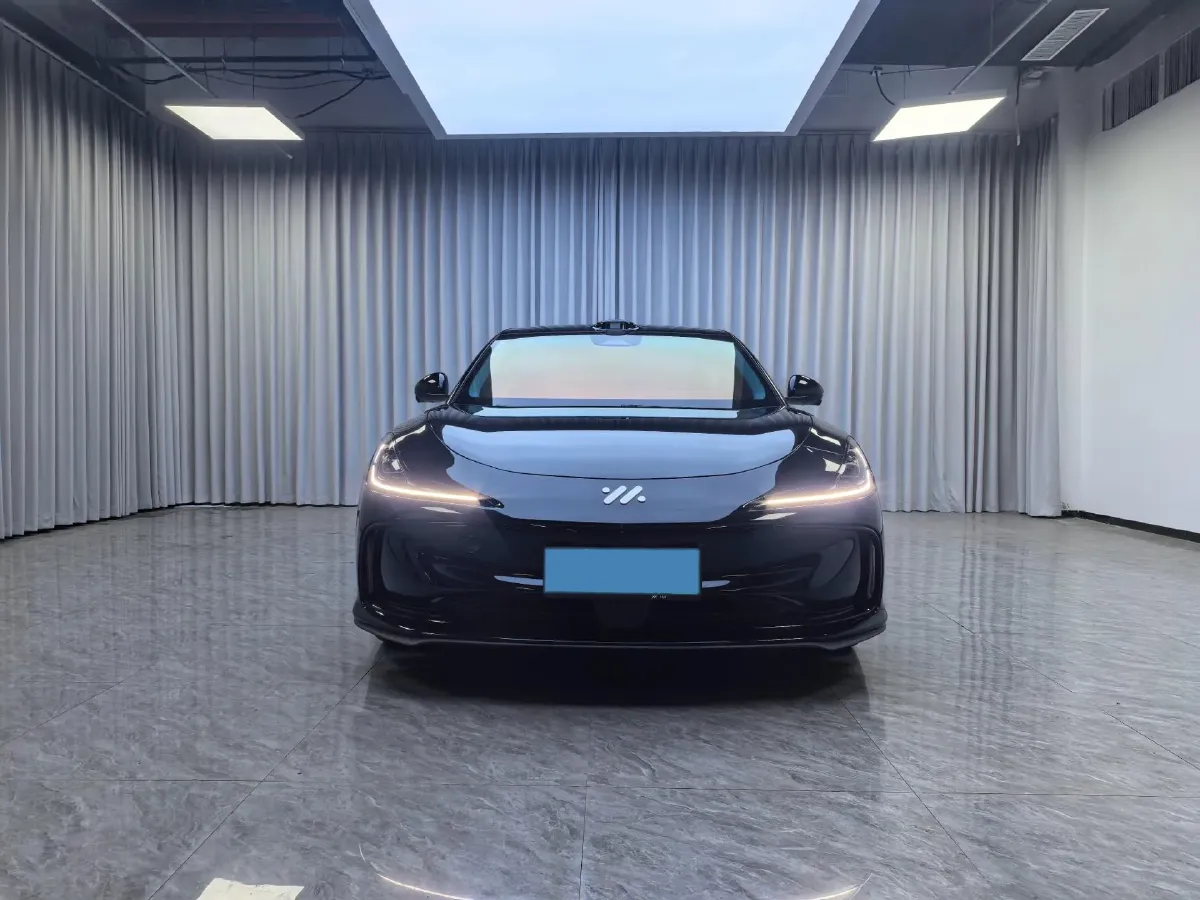 2024 IM L6 BEV 75KWH,autocango,china used car exporter,china ev exporter,chinese used car exporter,chinese used ev exporter