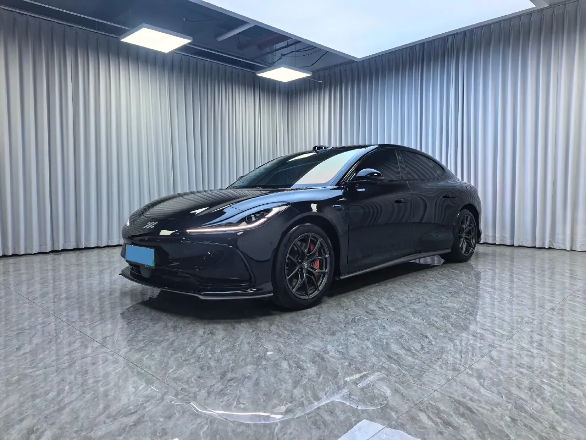 2024 IM L6 BEV 75KWH,autocango,china used car exporter,china ev exporter,chinese used car exporter,chinese used ev exporter