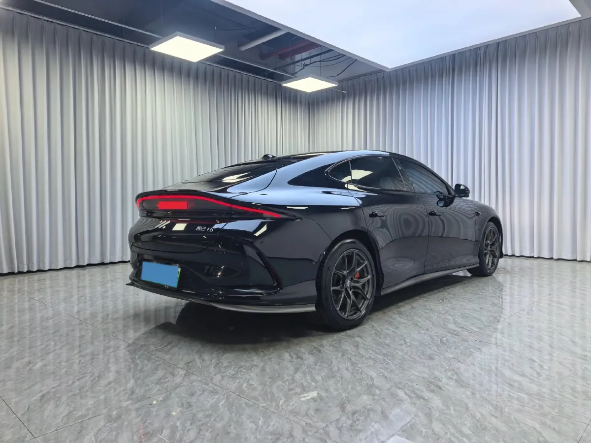 2024 IM L6 BEV 75KWH,autocango,china used car exporter,china ev exporter,chinese used car exporter,chinese used ev exporter