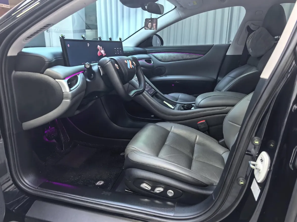 2024 IM L6 BEV 75KWH,autocango,china used car exporter,china ev exporter,chinese used car exporter,chinese used ev exporter