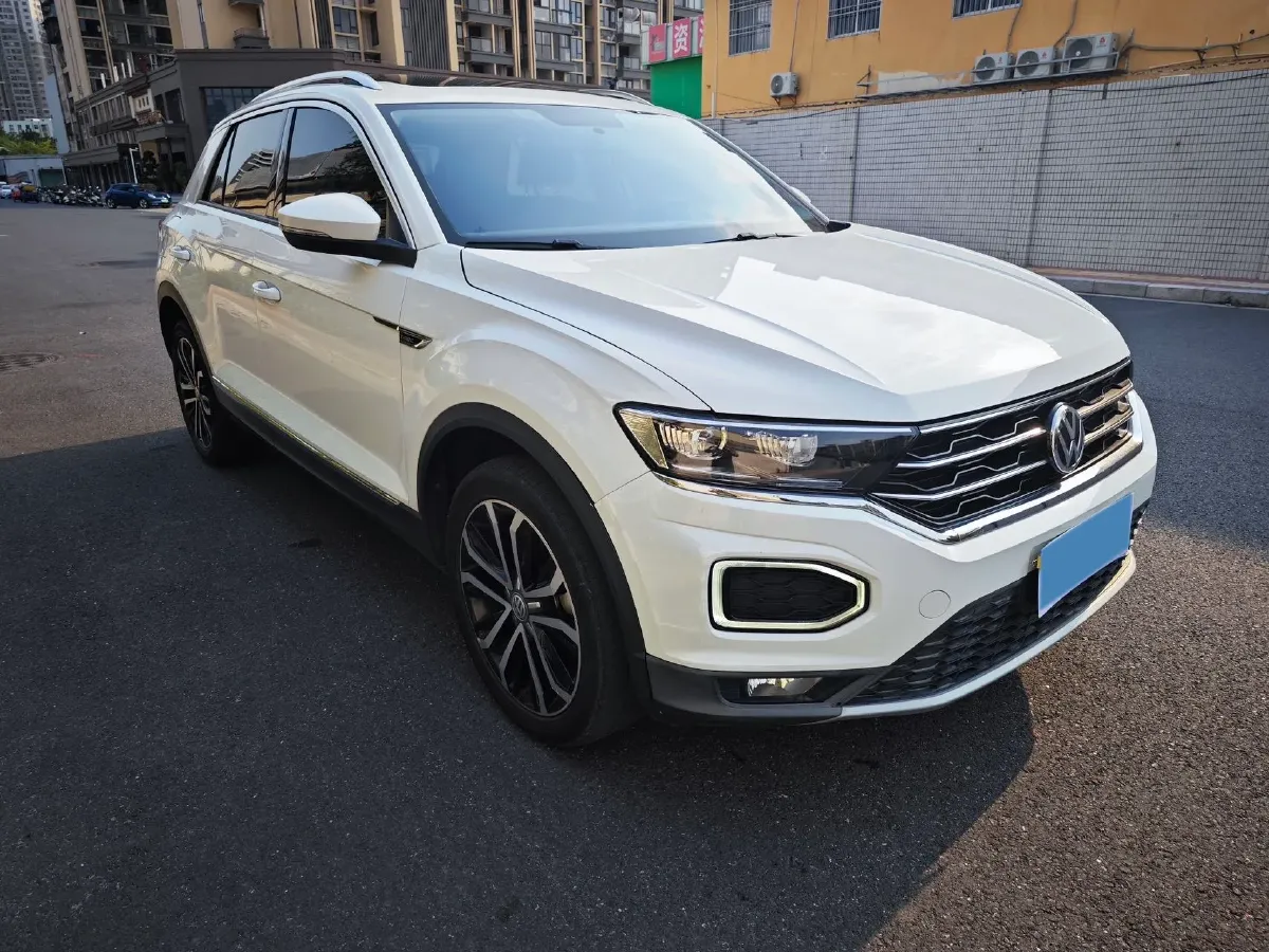 2020 Volkswagen T-Roc 1.4T 150HP L4 7DCT,autocango,china used car exporter,china ev exporter,chinese used car exporter,chinese used ev exporter