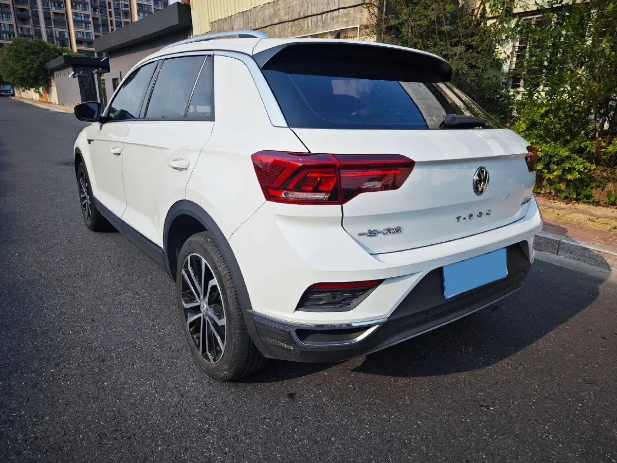 2020 Volkswagen T-Roc 1.4T 150HP L4 7DCT,autocango,china used car exporter,china ev exporter,chinese used car exporter,chinese used ev exporter