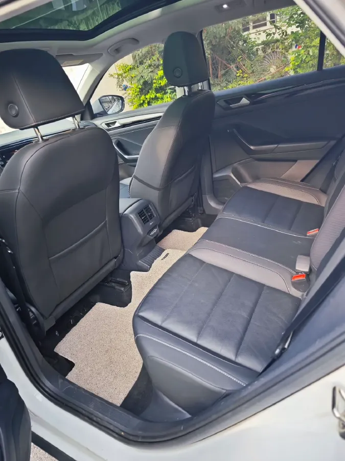 2020 Volkswagen T-Roc 1.4T 150HP L4 7DCT,autocango,china used car exporter,china ev exporter,chinese used car exporter,chinese used ev exporter