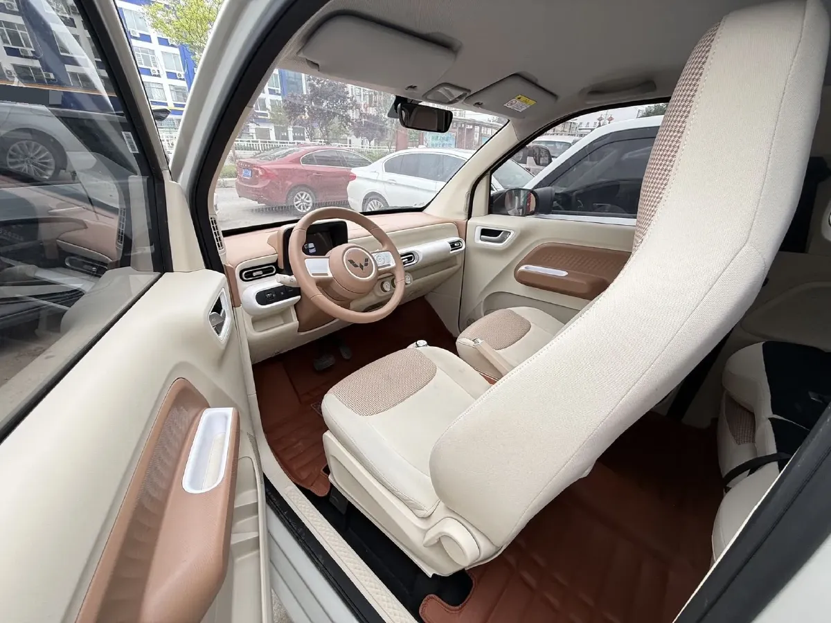 2024 LingBox uni BEV 15.552KWH,autocango,china used car exporter,china ev exporter,chinese used car exporter,chinese used ev exporter