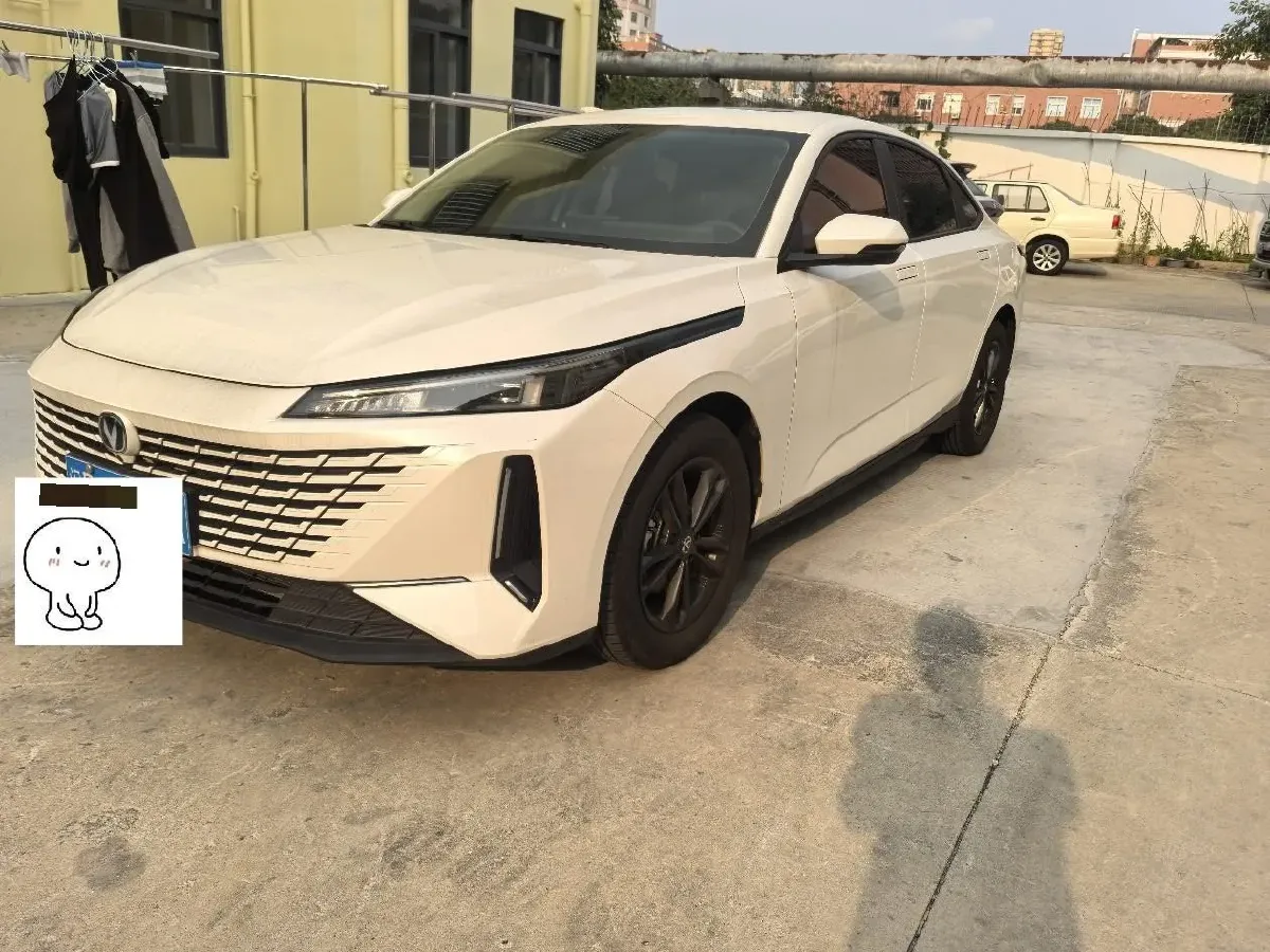 2023 ChangAn Lamore 1.5T 170HP L4 7DCT,autocango,china used car exporter,china ev exporter,chinese used car exporter,chinese used ev exporter