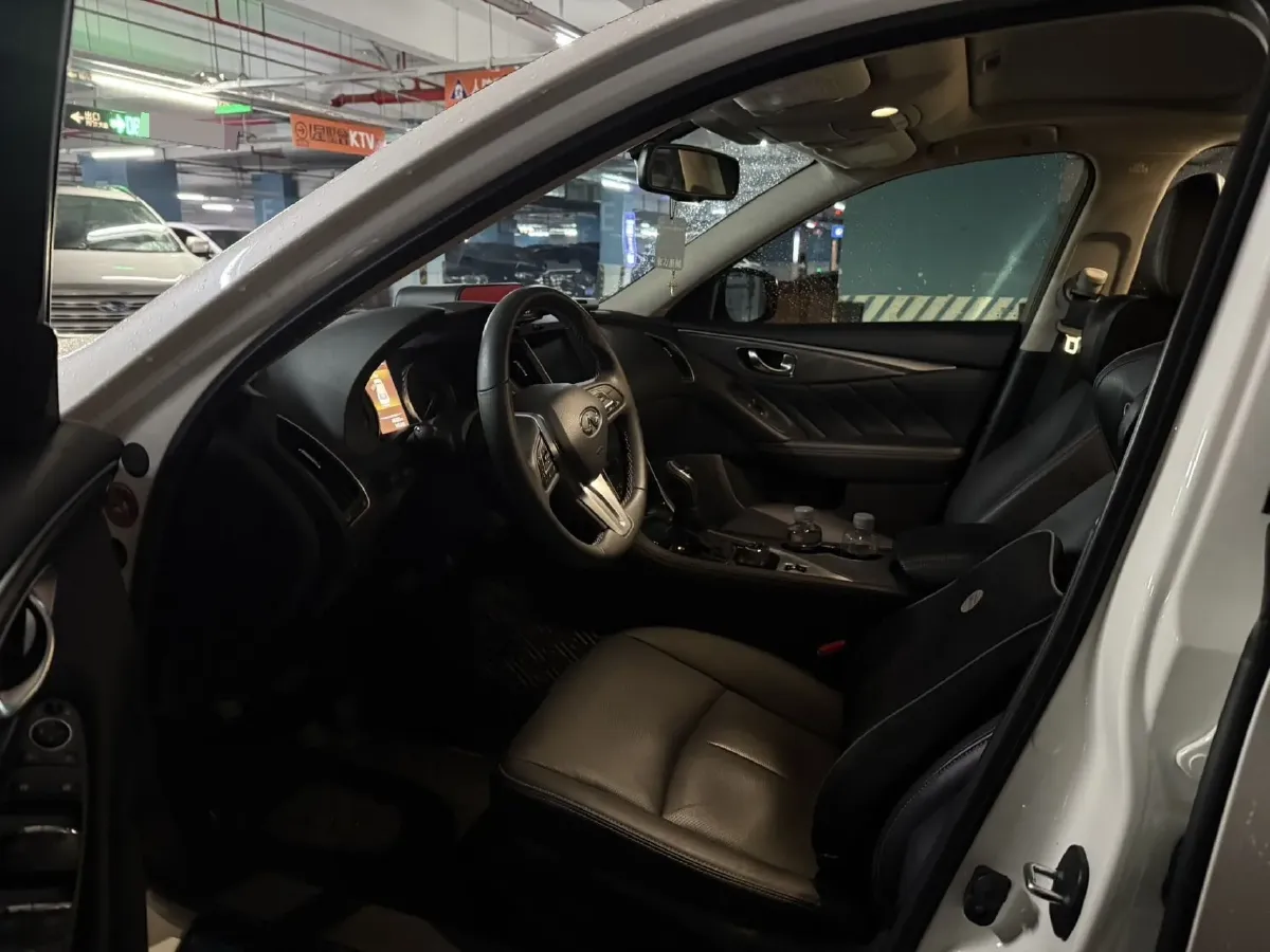 2022 Infiniti Q50L 2.0T 211HP L4 7AT,autocango,china used car exporter,china ev exporter,chinese used car exporter,chinese used ev exporter