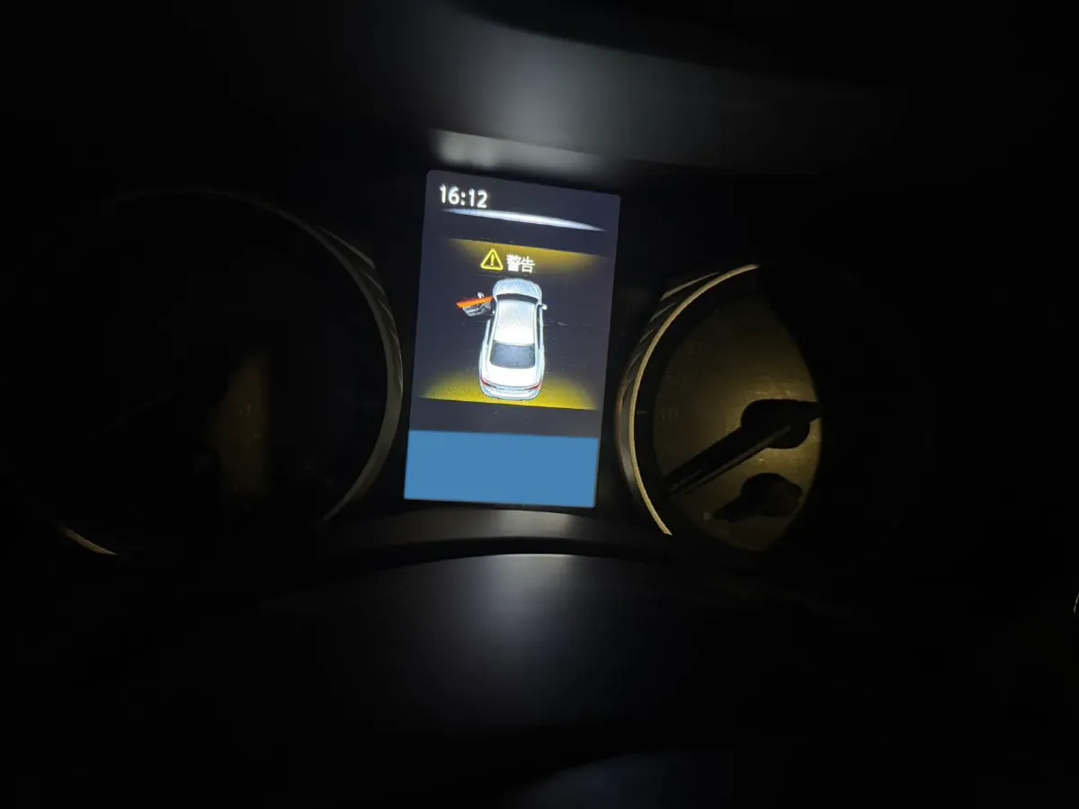 2022 Infiniti Q50L 2.0T 211HP L4 7AT,autocango,china used car exporter,china ev exporter,chinese used car exporter,chinese used ev exporter