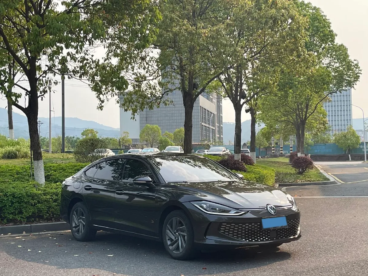 2024 Volkswagen Lamando 1.4T 150HP L4 7DCT,autocango,china used car exporter,china ev exporter,chinese used car exporter,chinese used ev exporter