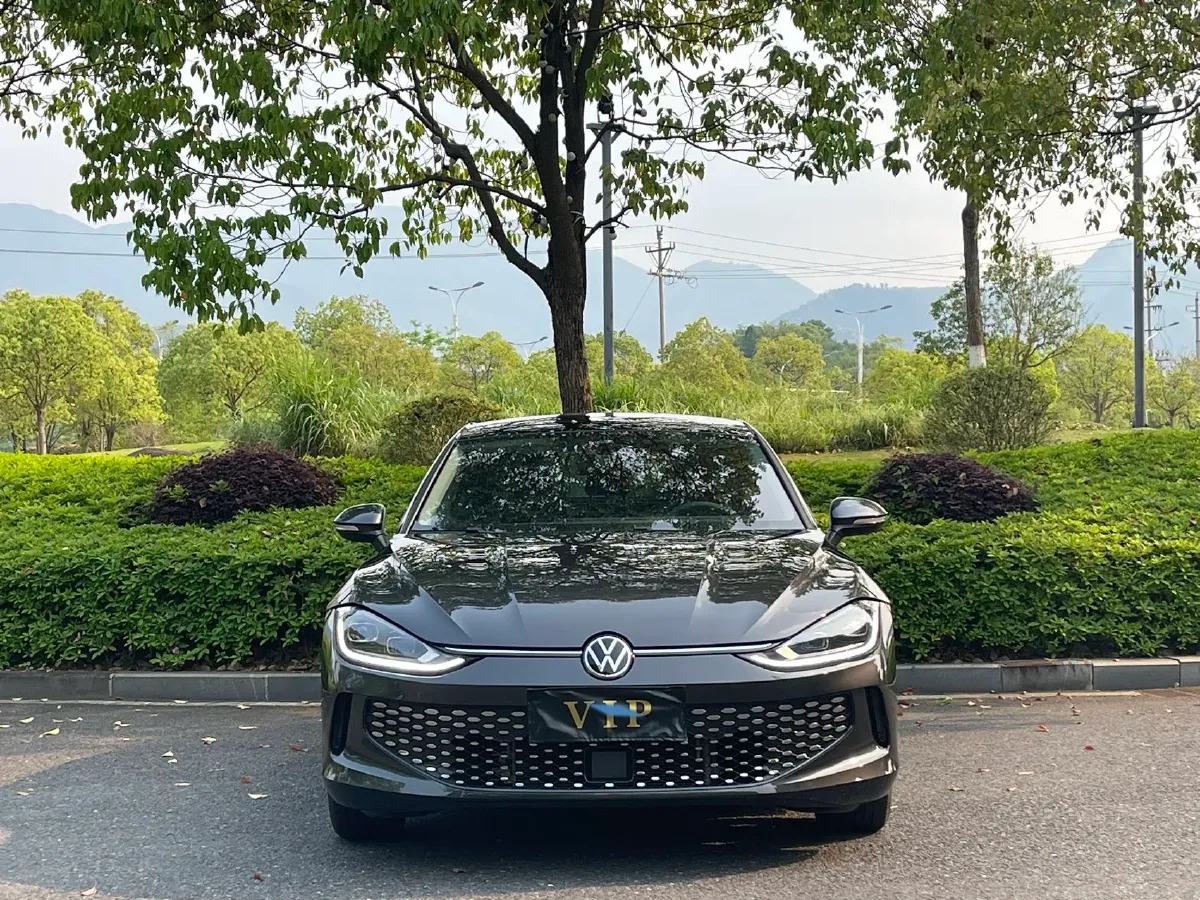 2024 Volkswagen Lamando 1.4T 150HP L4 7DCT,autocango,china used car exporter,china ev exporter,chinese used car exporter,chinese used ev exporter