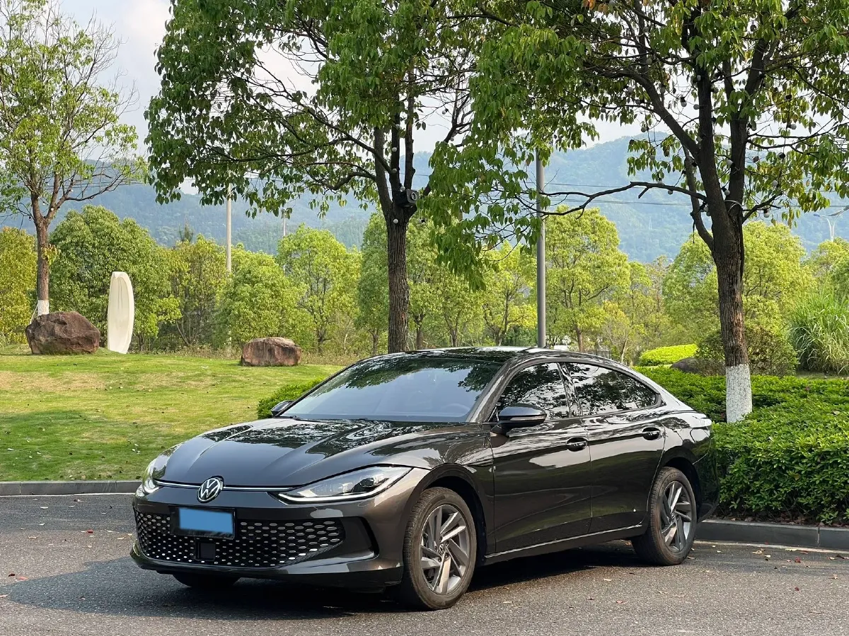 2024 Volkswagen Lamando 1.4T 150HP L4 7DCT,autocango,china used car exporter,china ev exporter,chinese used car exporter,chinese used ev exporter