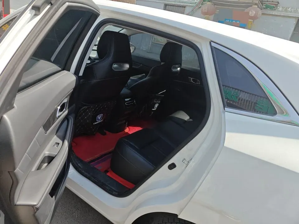 2023 ChangAn UNI-K 2.0T 233HP L4 8AT,autocango,china used car exporter,china ev exporter,chinese used car exporter,chinese used ev exporter