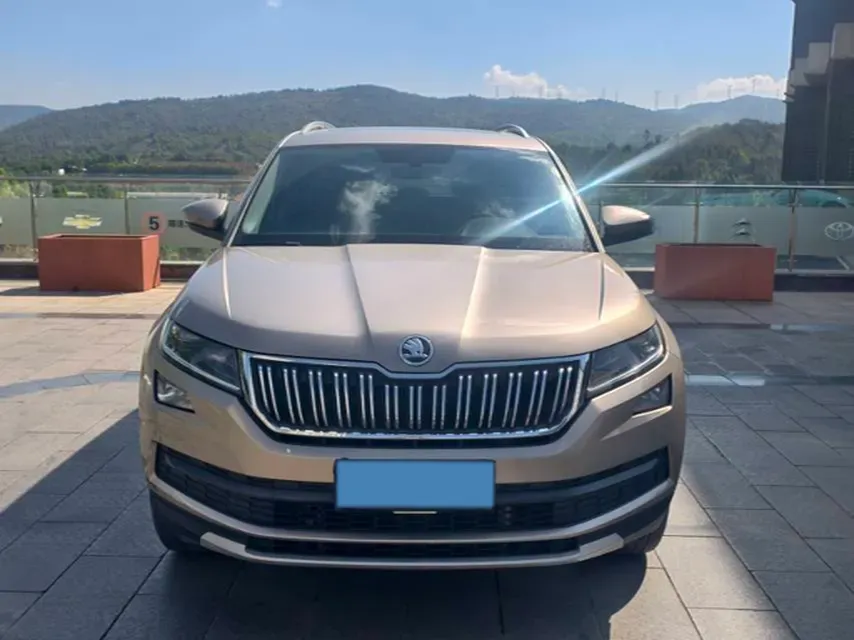 2018 Skoda Kodiak 2.0T 186HP L4 7DCT,autocango,china used car exporter,china ev exporter,chinese used car exporter,chinese used ev exporter