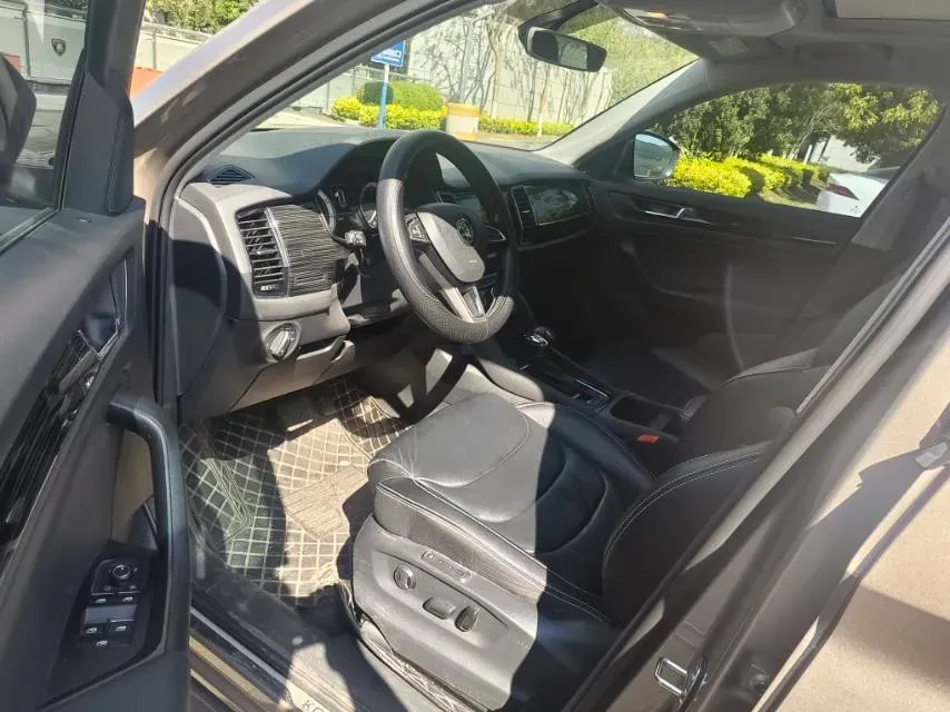 2018 Skoda Kodiak 2.0T 186HP L4 7DCT,autocango,china used car exporter,china ev exporter,chinese used car exporter,chinese used ev exporter
