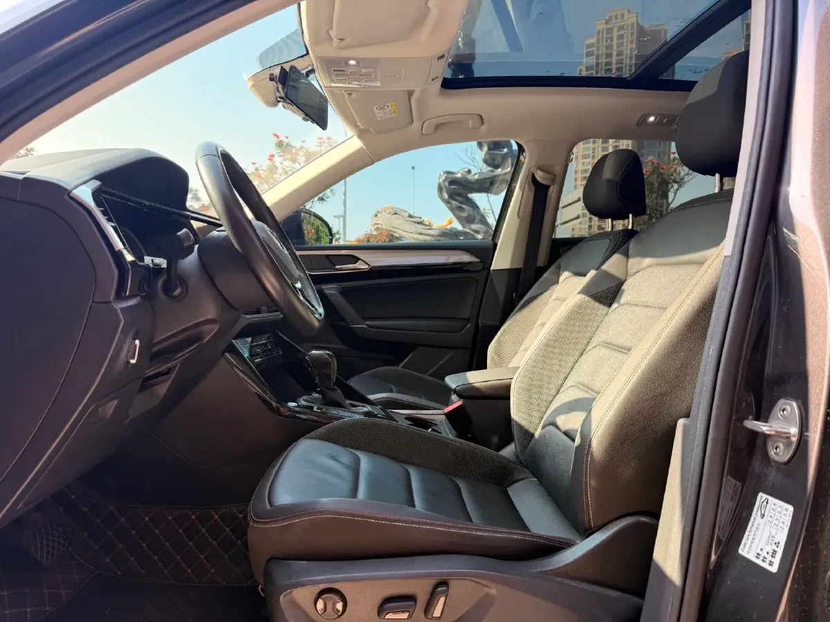 2020 Volkswagen Tayron 2.0T 186HP L4 7DCT,autocango,china used car exporter,china ev exporter,chinese used car exporter,chinese used ev exporter