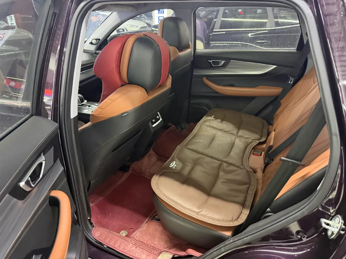 2021 Chery Tiggo 8 Plus 1.6T 197HP L4 7DCT,autocango,china used car exporter,china ev exporter,chinese used car exporter,chinese used ev exporter