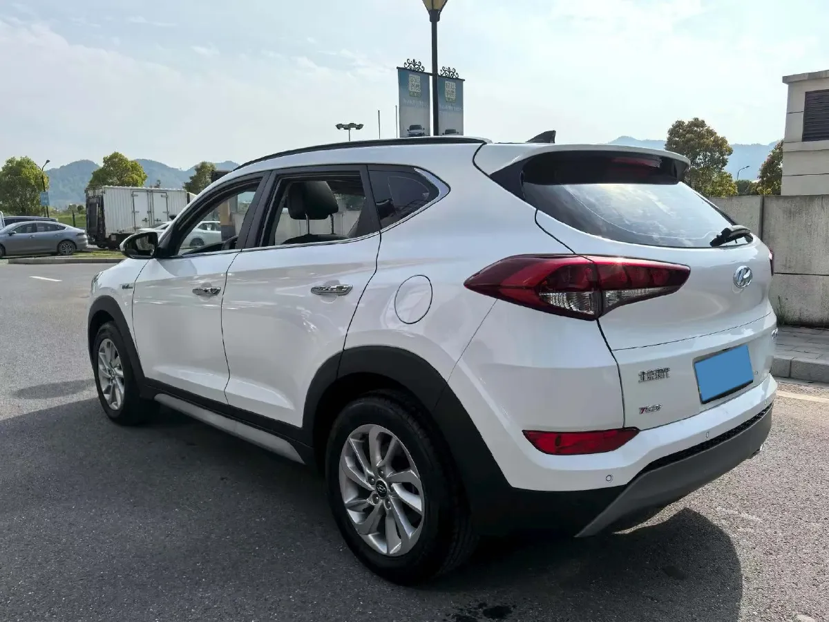 2018 Hyundai Tucson 1.6T 177HP L4 7DCT,autocango,china used car exporter,china ev exporter,chinese used car exporter,chinese used ev exporter