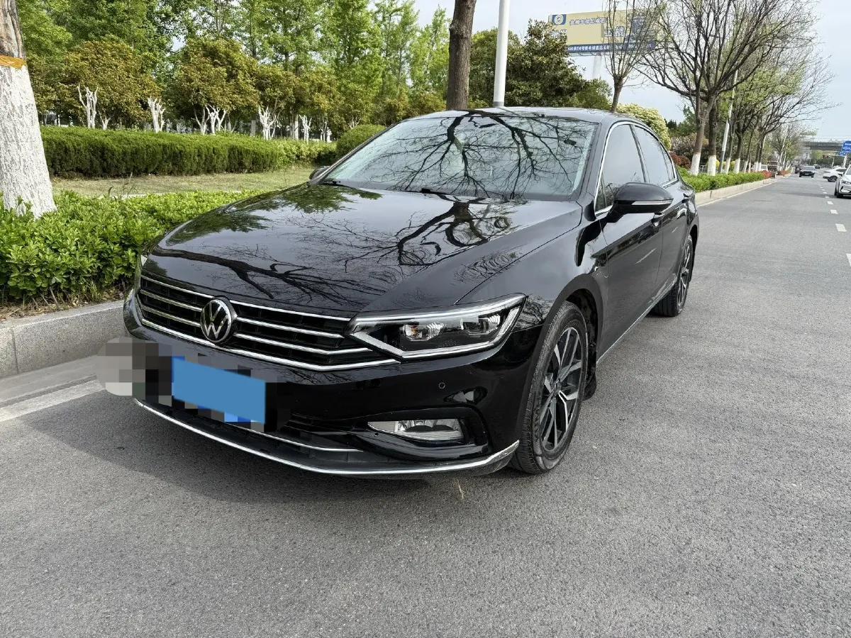 2020 Volkswagen Magotan 2.0T 186HP L4 7DCT,autocango,china used car exporter,china ev exporter,chinese used car exporter,chinese used ev exporter