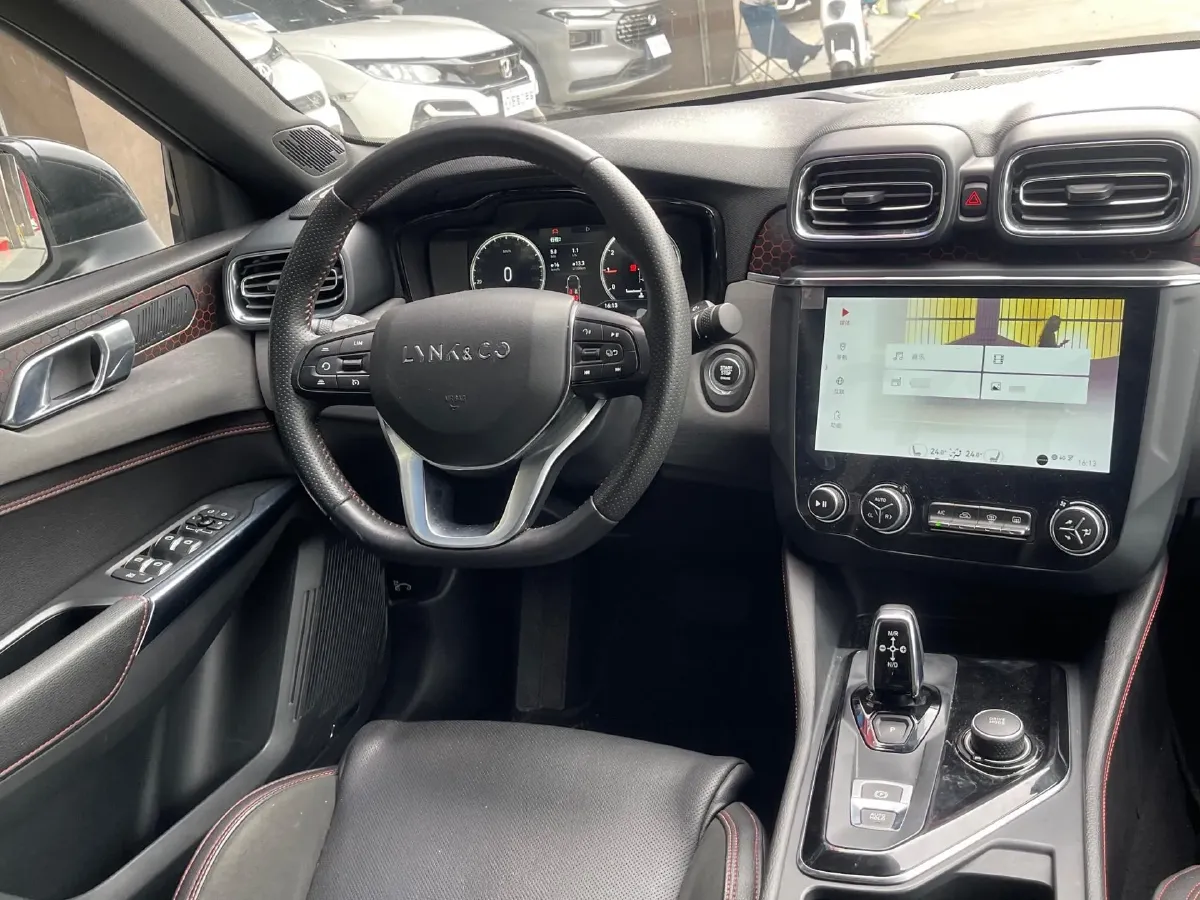 2020 LYNK&CO 03 1.5T 180HP L3 7DCT,autocango,china used car exporter,china ev exporter,chinese used car exporter,chinese used ev exporter