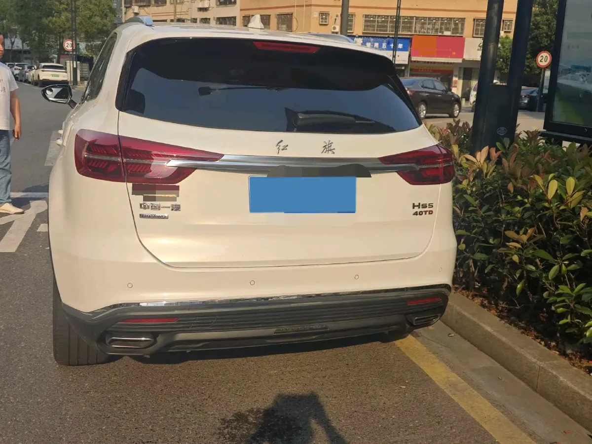 2022 HongQi HS5 2.0T 224HP L4 6AT,autocango,china used car exporter,china ev exporter,chinese used car exporter,chinese used ev exporter