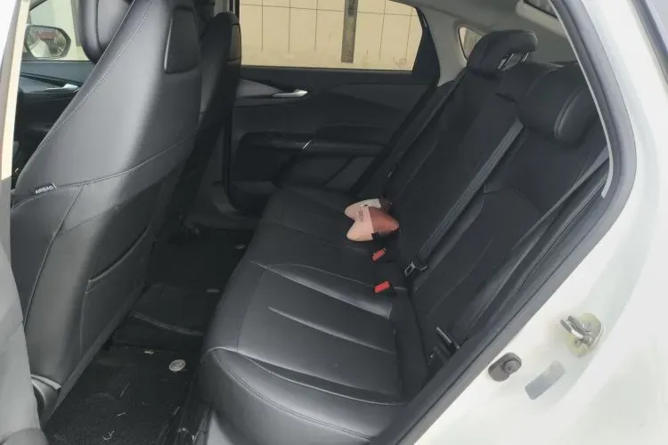 2023 ChangAn Lamore 1.5T 170HP L4 7DCT,autocango,china used car exporter,china ev exporter,chinese used car exporter,chinese used ev exporter