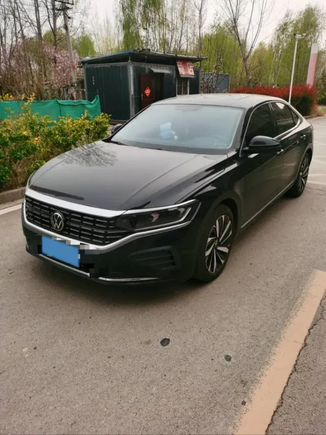 2024 Volkswagen Passat 2.0T 220HP L4 7DCT,autocango,china used car exporter,china ev exporter,chinese used car exporter,chinese used ev exporter