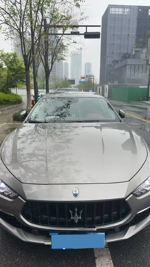 2022 Audi Q7 2.0T 245HP L4 8AT,autocango,china used car exporter,china ev exporter,chinese used car exporter,chinese used ev exporter