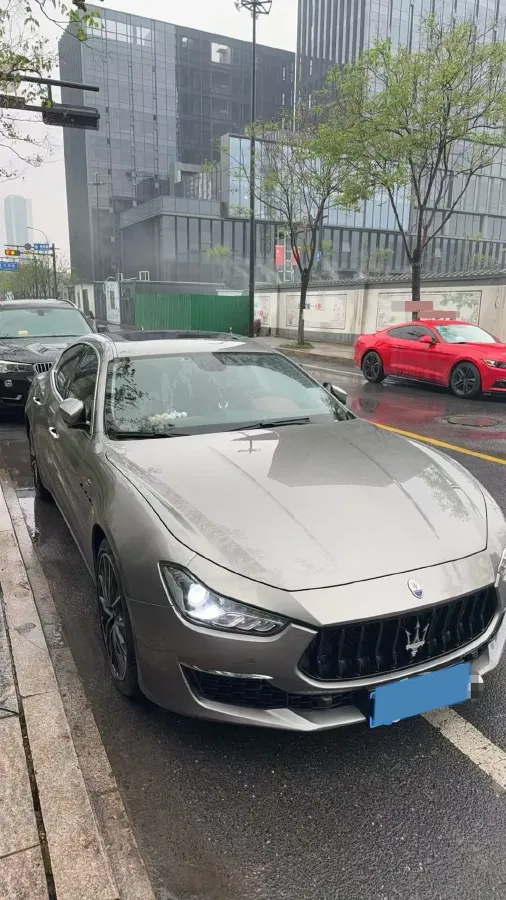 2022 Audi Q7 2.0T 245HP L4 8AT,autocango,china used car exporter,china ev exporter,chinese used car exporter,chinese used ev exporter