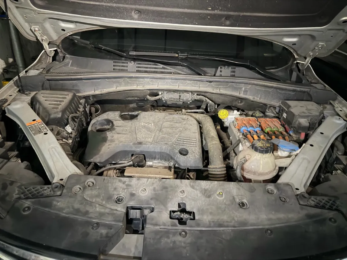 2019 Roewe RX5 1.5T 162HP L4 2AT PHEV 12KWH,autocango,china used car exporter,china ev exporter,chinese used car exporter,chinese used ev exporter