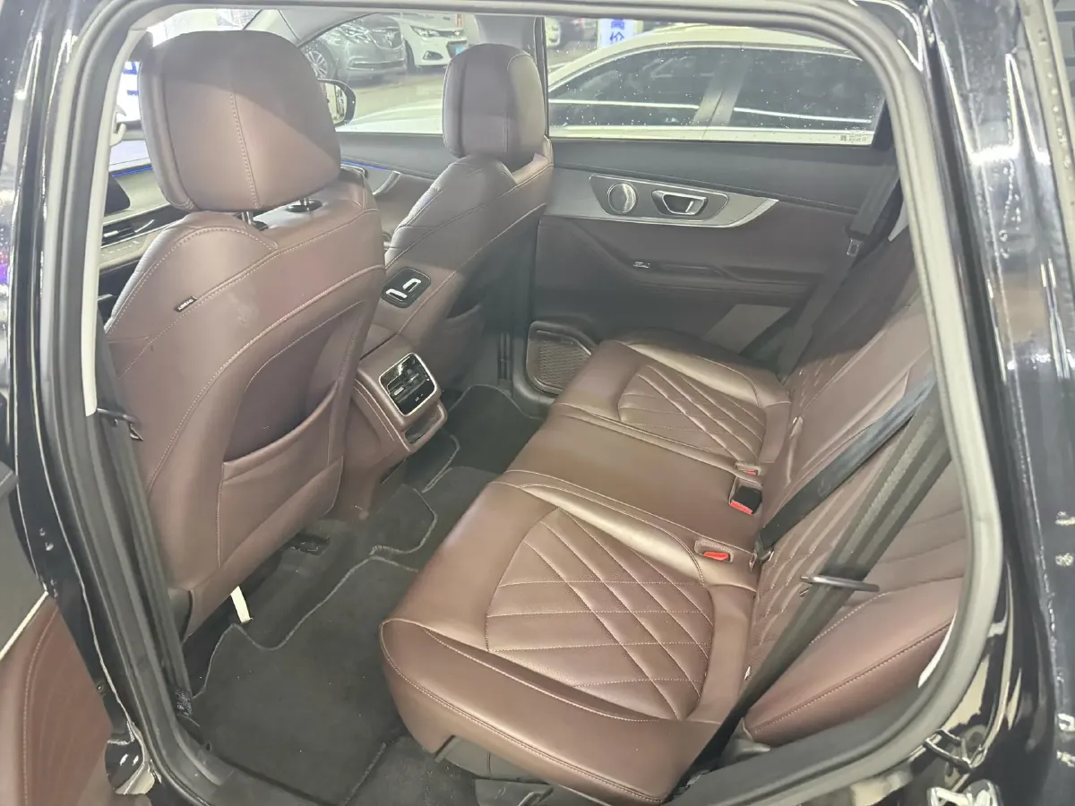 2022 Chery Tiggo 8 PRO 1.6T 197HP L4 7DCT,autocango,china used car exporter,china ev exporter,chinese used car exporter,chinese used ev exporter