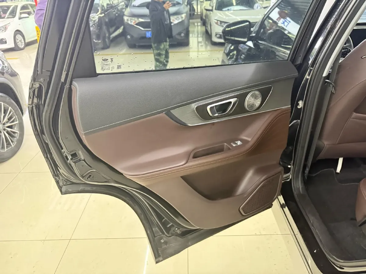 2022 Chery Tiggo 8 PRO 1.6T 197HP L4 7DCT,autocango,china used car exporter,china ev exporter,chinese used car exporter,chinese used ev exporter