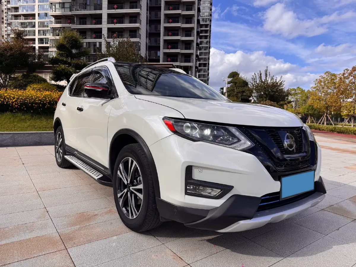 2021 Nissan X-Trail 2.5L 181HP L4 CVT,autocango,china used car exporter,china ev exporter,chinese used car exporter,chinese used ev exporter