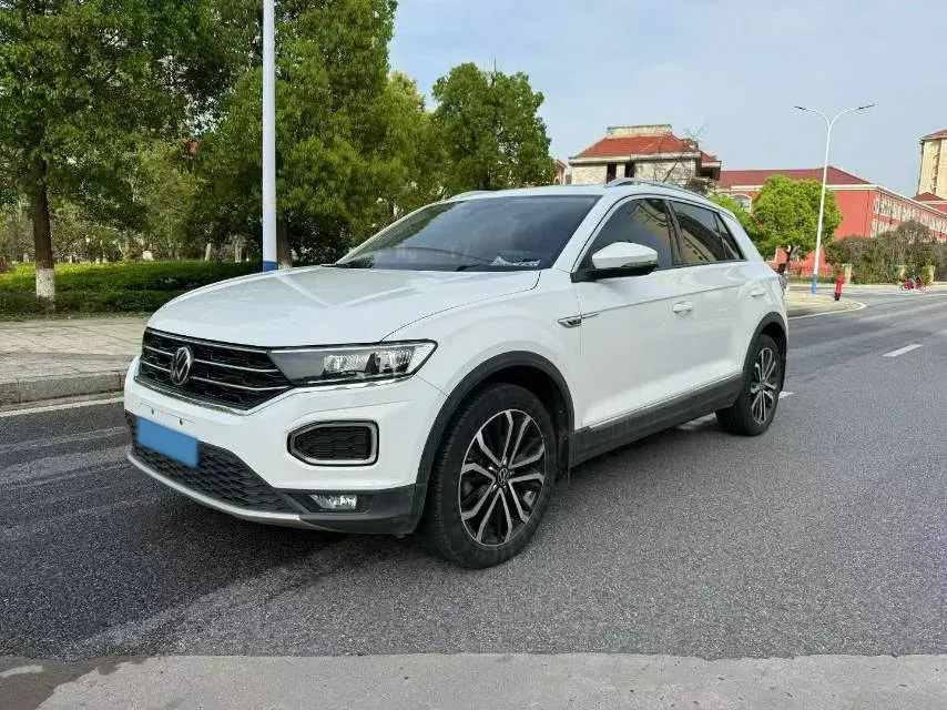 2020 Volkswagen T-Roc 1.4T 150HP L4 7DCT,autocango,china used car exporter,china ev exporter,chinese used car exporter,chinese used ev exporter