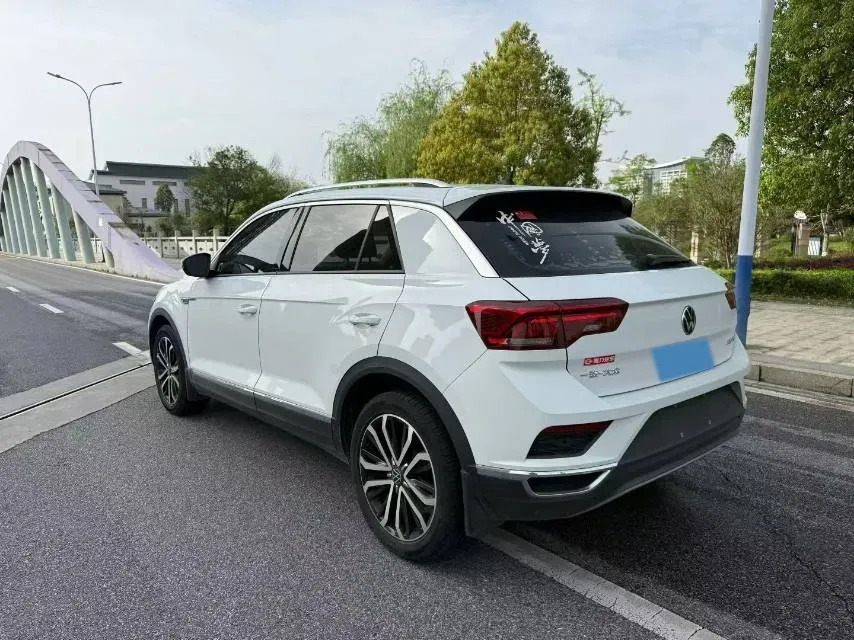 2020 Volkswagen T-Roc 1.4T 150HP L4 7DCT,autocango,china used car exporter,china ev exporter,chinese used car exporter,chinese used ev exporter