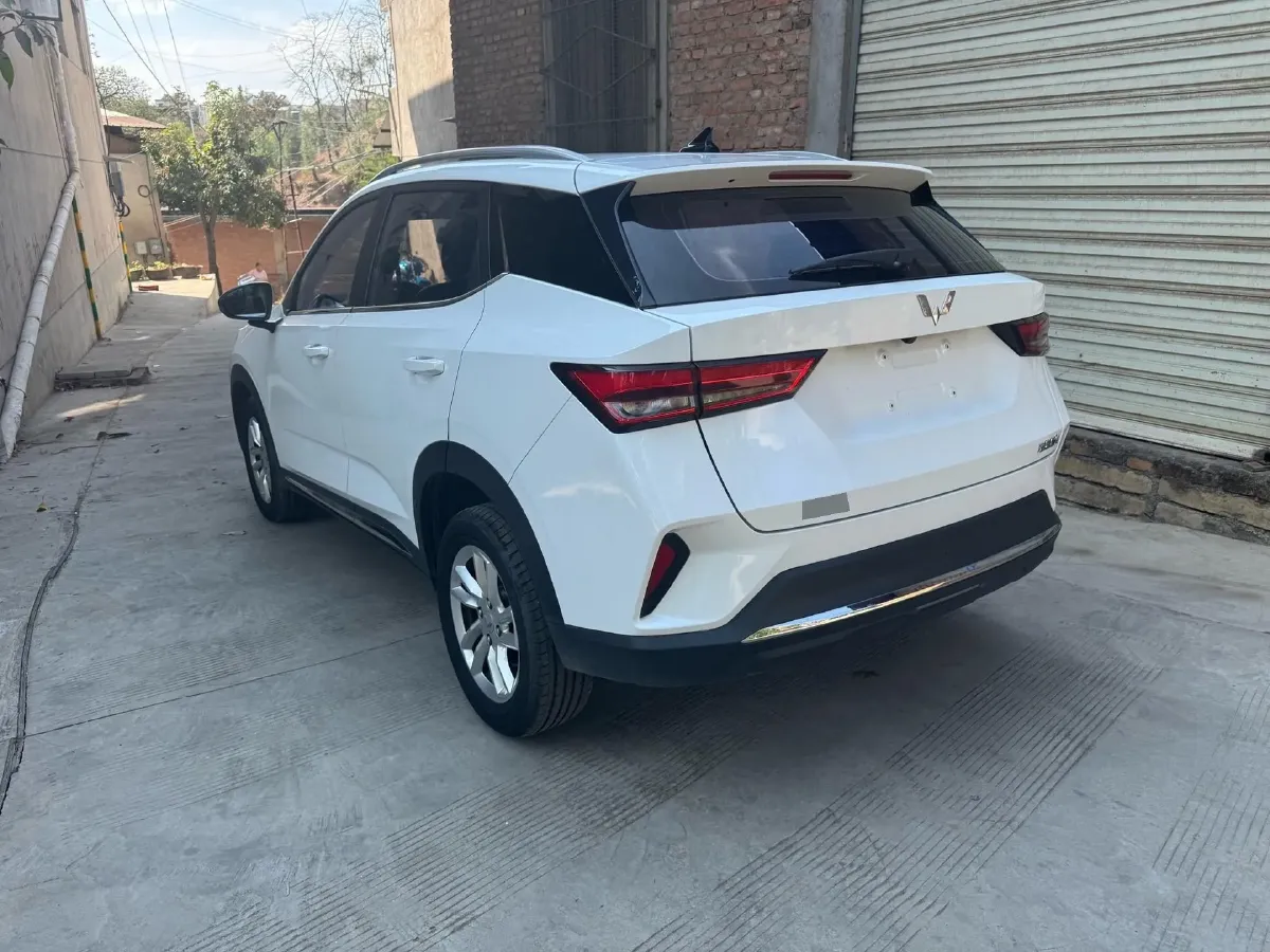 2022 WuLing XingChi 1.5L 99HP L4 6MT,autocango,china used car exporter,china ev exporter,chinese used car exporter,chinese used ev exporter