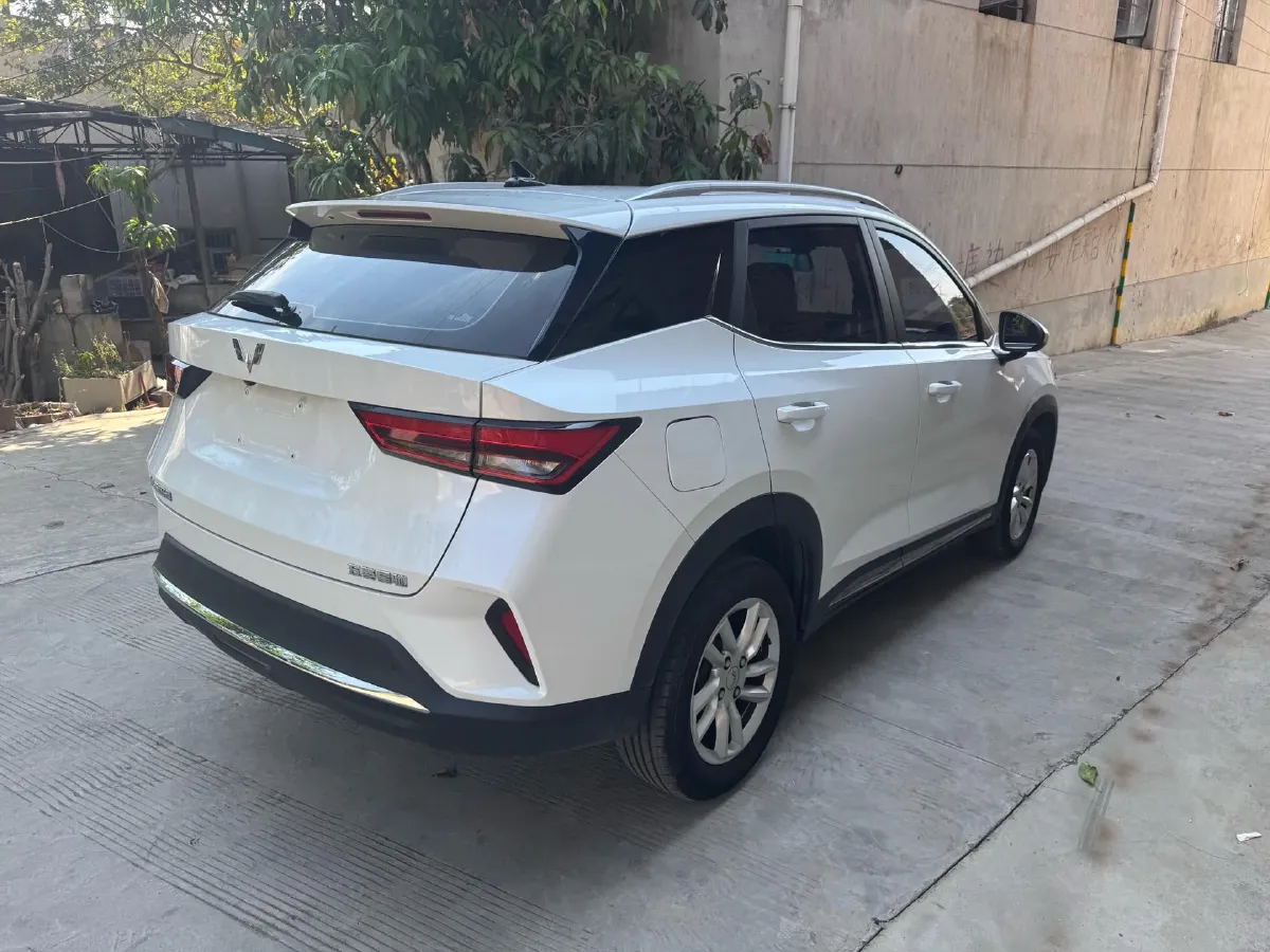 2022 WuLing XingChi 1.5L 99HP L4 6MT,autocango,china used car exporter,china ev exporter,chinese used car exporter,chinese used ev exporter