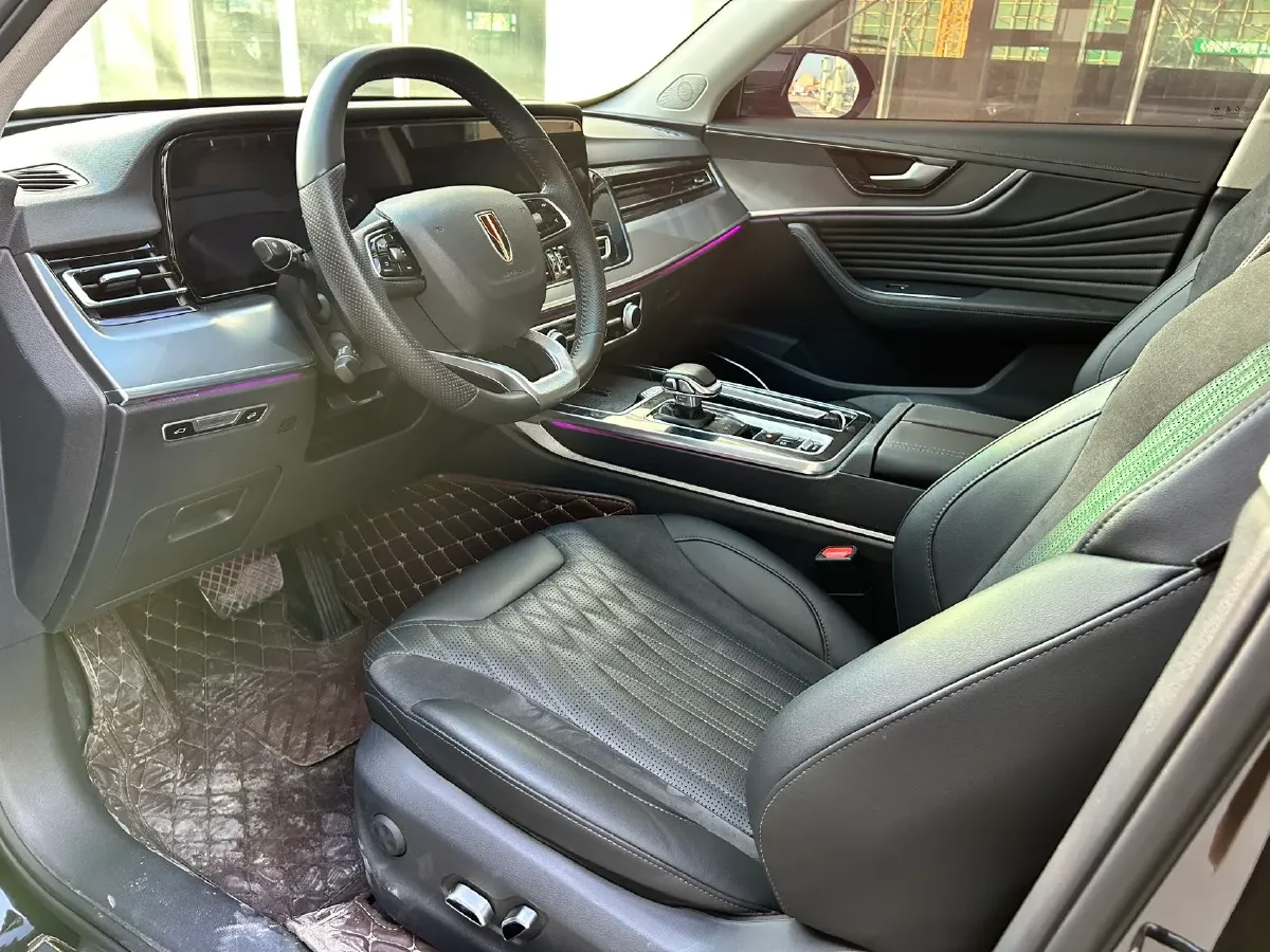 2023 HongQi HS5 2.0T 252HP L4 8AT,autocango,china used car exporter,china ev exporter,chinese used car exporter,chinese used ev exporter