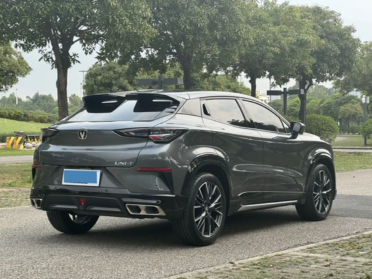 2023 ChangAn UNI-T 1.5T 188HP L4 7DCT,autocango,china used car exporter,china ev exporter,chinese used car exporter,chinese used ev exporter