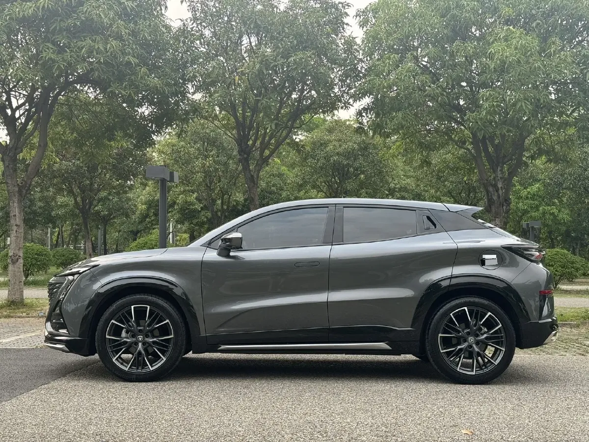 2023 ChangAn UNI-T 1.5T 188HP L4 7DCT,autocango,china used car exporter,china ev exporter,chinese used car exporter,chinese used ev exporter