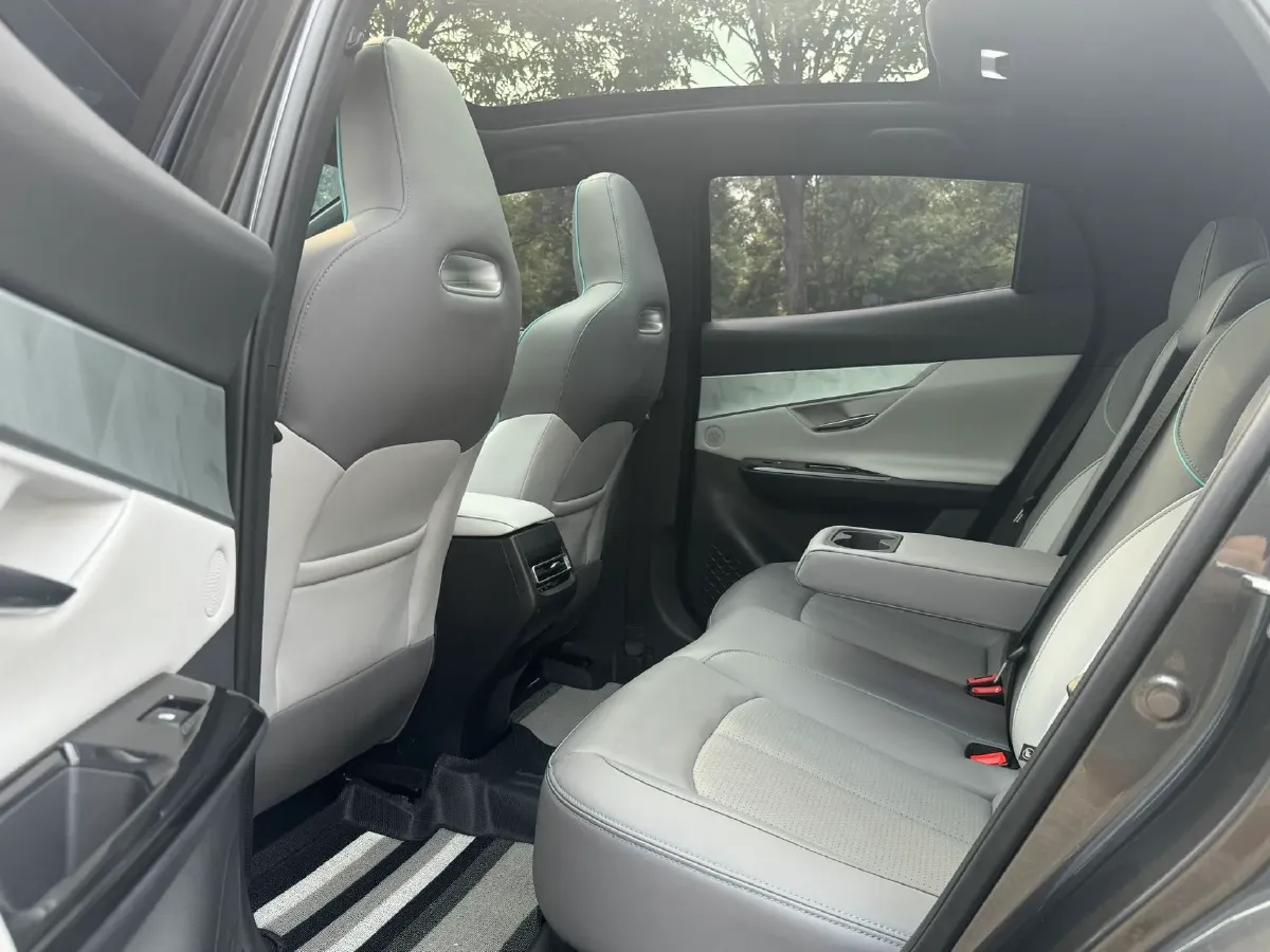 2023 ChangAn UNI-T 1.5T 188HP L4 7DCT,autocango,china used car exporter,china ev exporter,chinese used car exporter,chinese used ev exporter