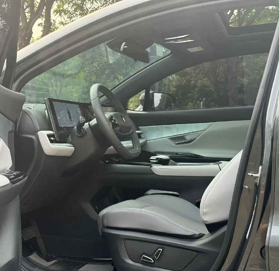 2023 ChangAn UNI-T 1.5T 188HP L4 7DCT,autocango,china used car exporter,china ev exporter,chinese used car exporter,chinese used ev exporter